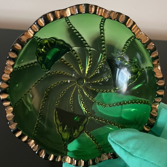 Duncan Green Glass with Gold Beaded Swirl Candy Dish Three Footed Small Bowl - Picture 6 of 6